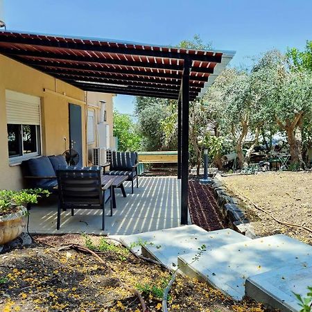 Ferienwohnung פינה בגינה- יחידת דיור מקסימה בקיבוץ בעמק החולה Kefar Szold Exterior foto