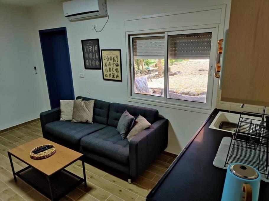 Ferienwohnung פינה בגינה- יחידת דיור מקסימה בקיבוץ בעמק החולה Kefar Szold Exterior foto